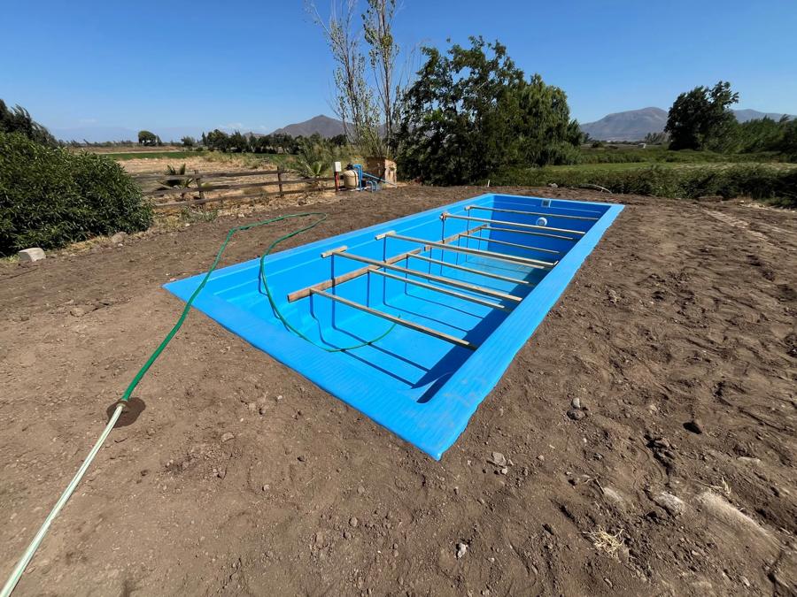 Piscina de 8,50 metros durante su instalación